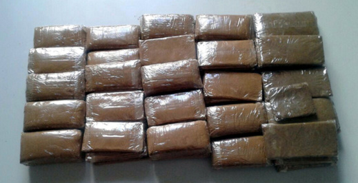 إجهاض محاولة تهريب 595 كيلوغرام من مخدر الشيرا بمارتيل إجهاض محاولة تهريب 595 كيلوغرام من مخدر الشيرا بمارتيل