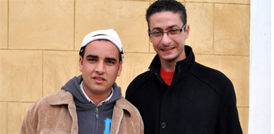 الأخوين فكري وعبد الله الأزرق يتقدمان برسالة الشكر والإمتنان إلى كل من آزرهما في محنتهما الأخوين فكري وعبد الله الأزرق يتقدمان برسالة الشكر والإمتنان إلى كل من آزرهما في محنتهما