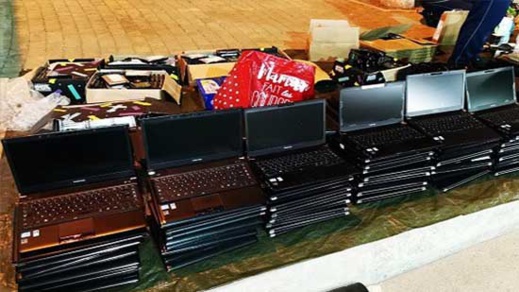 حجز مئات الحواسيب المهربة تبلغ قيمتها 80 مليون بميناء الناظور