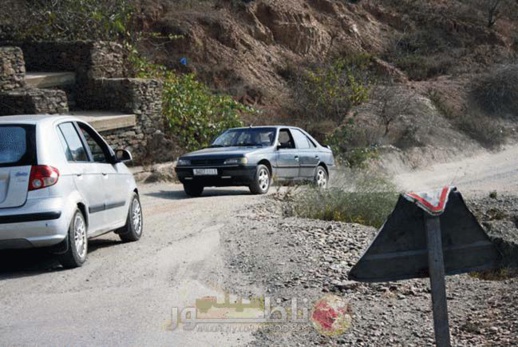 مطالب بإصلاح الطريق الرابطة بين جماعة تمسمان وإمزورن بعد أن وصلت إلى حالة كارثية