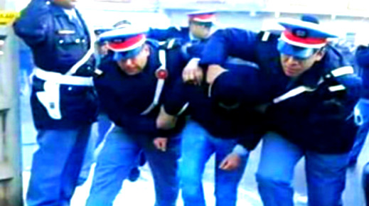 اعتقال مرشح خلال الانتخابات الجزئية الأخيرة بالدريوش نصب على عدد من الضحايا ووعدهم بمناصب شغل اعتقال مرشح خلال الانتخابات الجزئية الأخيرة بالدريوش نصب على عدد من الضحايا ووعدهم بمناصب شغل