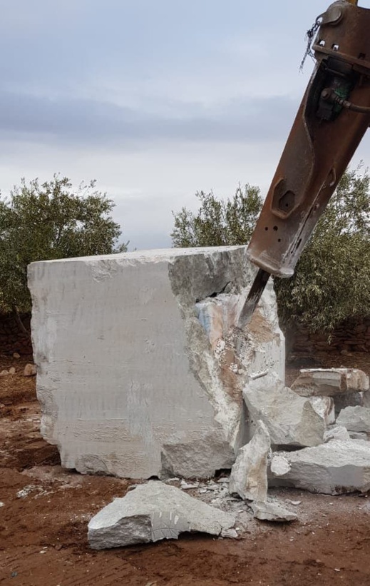 بالصور.. الشرطة تكتشف طريقة جديدة لتهريب المخدرات مكنتها من حجز أزيد من 12 طن من الحشيش بالصور.. الشرطة تكتشف طريقة جديدة لتهريب المخدرات مكنتها من حجز أزيد من 12 طن من الحشيش