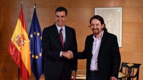 الانتخابات الإسبانية.. حزبا "سانشيز" و "بوديموس" يتوصلان إلى اتفاق مبدئي لتشكيل حكومة تقدمية