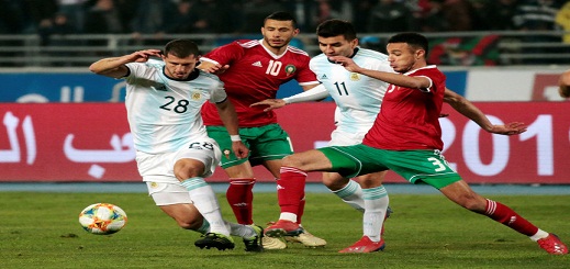 هذا ما قاله نجم أياكس حول إختيار الريفي إحتارن للمنتخب الهولندي هذا ما قاله نجم أياكس حول إختيار الريفي إحتارن للمنتخب الهولندي