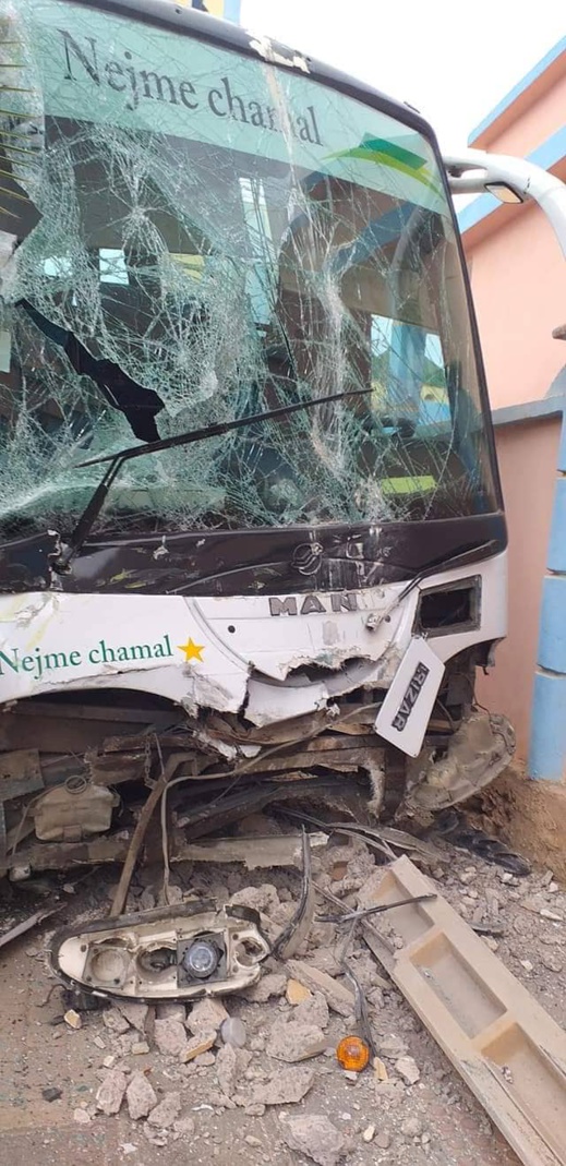 الألطاف الإلهية تحول دون سقوط ضحايا في حادثة حافلة لنقل المسافرين بتزطوطين الألطاف الإلهية تحول دون سقوط ضحايا في حادثة حافلة لنقل المسافرين بتزطوطين