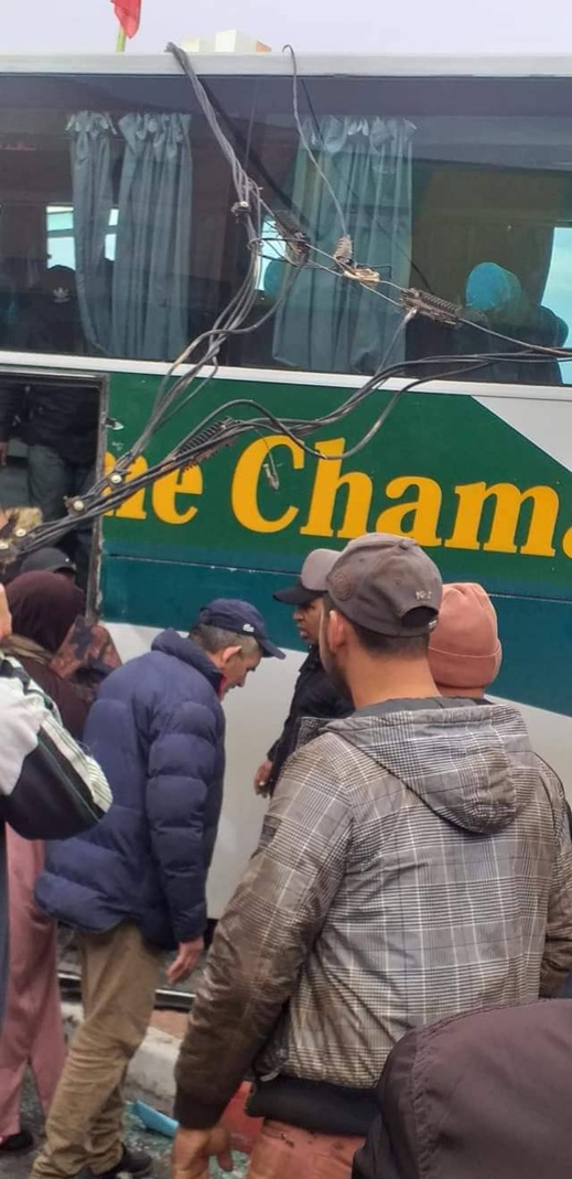 الألطاف الإلهية تحول دون سقوط ضحايا في حادثة حافلة لنقل المسافرين بتزطوطين 