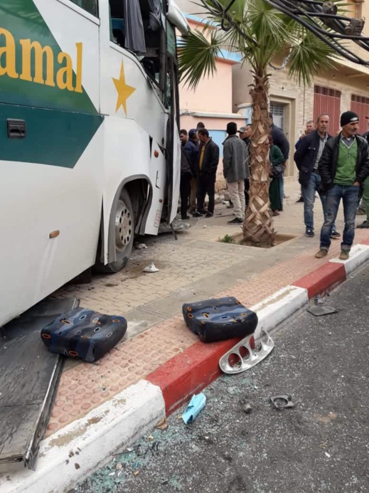 الألطاف الإلهية تحول دون سقوط ضحايا في حادثة حافلة لنقل المسافرين بتزطوطين 