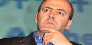 استئنافية الرباط تنتصر لتيار المستقبل ضد زعيم "البام" حكيم بنشماش استئنافية الرباط تنتصر لتيار المستقبل ضد زعيم "البام" حكيم بنشماش