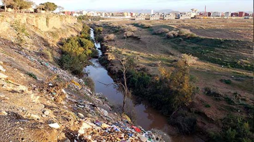 واد سلوان.. ثروة طبيعية تتعرض للإهمال والتلوث أمام أعين المسؤولين  واد سلوان.. ثروة طبيعية تتعرض للإهمال والتلوث أمام أعين المسؤولين