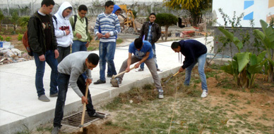 تلاميذ قسم الإسبانية بثانوية البادسي بالحسيمة ينظمون حملة بيئية متنوعة تلاميذ قسم الإسبانية بثانوية البادسي بالحسيمة ينظمون حملة بيئية متنوعة