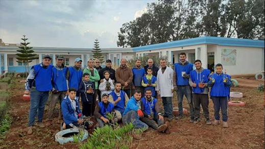 حملة نظافة واسعة بأرجاء مدرسة "بويلغمان" بالعروي تحسيسا بأهمية الحفاظ على البيئة حملة نظافة واسعة بأرجاء مدرسة "بويلغمان" بالعروي تحسيسا بأهمية الحفاظ على البيئة