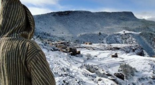 تساقطات ثلجية ورياح قوية يومي الاثنين والثلاثاء بعدد من مدن المملكة تساقطات ثلجية ورياح قوية يومي الاثنين والثلاثاء بعدد من مدن المملكة