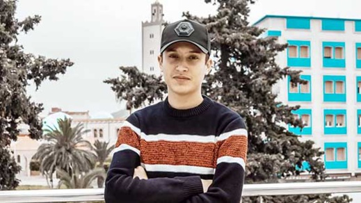 جواد بنهدي.. ابن أزغنغان الذي عشق التصوير و أدمن الكاميرا جواد بنهدي.. ابن أزغنغان الذي عشق التصوير و أدمن الكاميرا