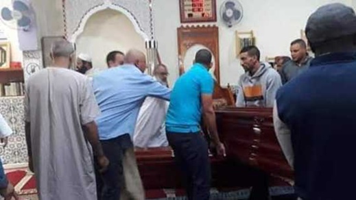 وصول جثامين الشباب ضحايا فاجعة "لانزاروتي" إلى مطار العروي وصول جثامين الشباب ضحايا فاجعة "لانزاروتي" إلى مطار العروي