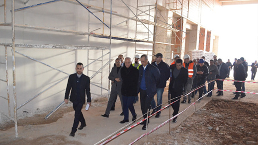 والي الجهة وعامل الإقليم في زيارة لمشاريع منارة المتوسط بالحسيمة والي الجهة وعامل الإقليم في زيارة لمشاريع منارة المتوسط بالحسيمة