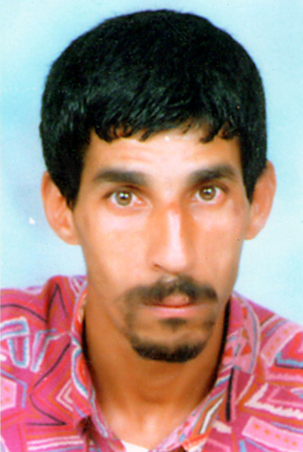 عائلة من أزغنغان تبحث عن ابنها محمد المختفي عائلة من أزغنغان تبحث عن ابنها محمد المختفي