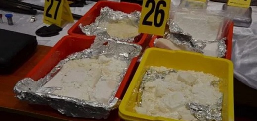 اعتقال العلبة السوداء لملف "كوكايين الهرهورة" بعد فراره إلى الناظور اعتقال العلبة السوداء لملف "كوكايين الهرهورة" بعد فراره إلى الناظور
