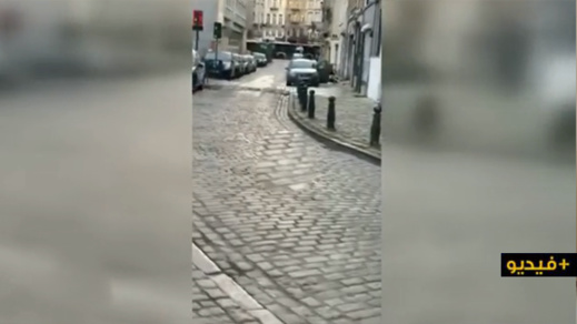 شاهدوا بالفيديو... اختطاف سيدة في واضحة النهار بمدينة أندرلخت البلجيكية شاهدوا بالفيديو... اختطاف سيدة في واضحة النهار بمدينة أندرلخت البلجيكية