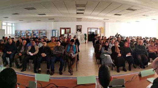 نقابيون يقاربون "الحريات النقابية من منظور التشريع الوطني والدولي" بالناظور نقابيون يقاربون "الحريات النقابية من منظور التشريع الوطني والدولي" بالناظور