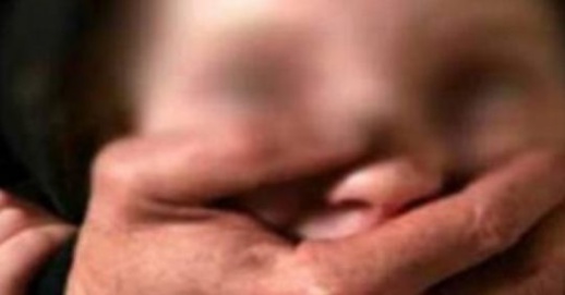 المحكمة تدين أسرة اختطفت قاصرا مقيمة بهولاندا ب10 سنوات سجنا نافذا المحكمة تدين أسرة اختطفت قاصرا مقيمة بهولاندا ب10 سنوات سجنا نافذا