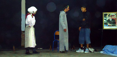 فرقة مولاي موحند للمسرح الأمازيغي  تقدم عرضها المسرحي "ثوذاث إمسعان" بمدينة الحسيمة فرقة مولاي موحند للمسرح الأمازيغي  تقدم عرضها المسرحي "ثوذاث إمسعان" بمدينة الحسيمة