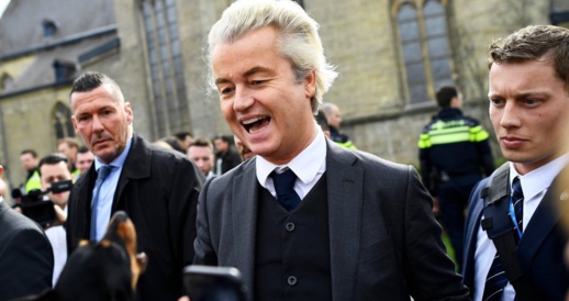 المتطرف الهولندي فيلدرز يستفز المسلمين مجددا بالدعوة إلى تنظيم مسابقة لرسم الرسول المتطرف الهولندي فيلدرز يستفز المسلمين مجددا بالدعوة إلى تنظيم مسابقة لرسم الرسول