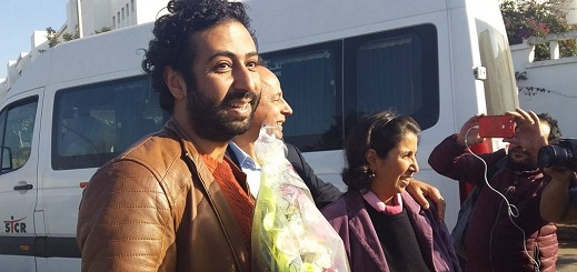 الصحافي المتابع بسبب "تغريدة" عن الريف يعانق الحرية ولجنة تتطالب بوقف المتابعات في قضايا النشر الصحافي المتابع بسبب "تغريدة" عن الريف يعانق الحرية ولجنة تتطالب بوقف المتابعات في قضايا النشر