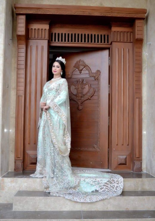 بمناسبة السنة الجديدة 2020.. صالون "لينا" يقدم لزبنائه أجود ملابس العرائس وأخر ما جد في عالم التزيين بمناسبة السنة الجديدة 2020.. صالون "لينا" يقدم لزبنائه أجود ملابس العرائس وأخر ما جد في عالم التزيين