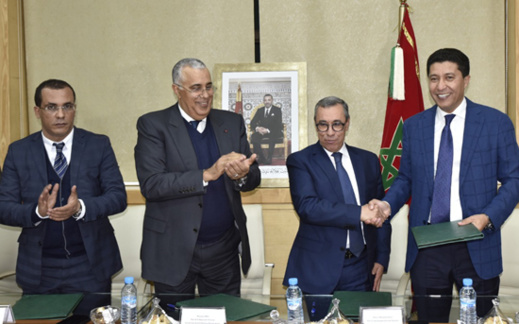 مجلس جهة الشرق يوقع مذكرة تفاهم مع البنك الشعبي لمواكبة النسيج المقاولاتي ودعم الاستثمار مجلس جهة الشرق يوقع مذكرة تفاهم مع البنك الشعبي لمواكبة النسيج المقاولاتي ودعم الاستثمار