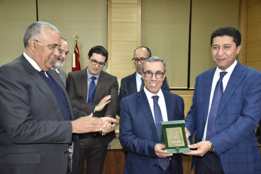 مجلس جهة الشرق يوقع مذكرة تفاهم مع البنك الشعبي لمواكبة النسيج المقاولاتي ودعم الاستثمار مجلس جهة الشرق يوقع مذكرة تفاهم مع البنك الشعبي لمواكبة النسيج المقاولاتي ودعم الاستثمار