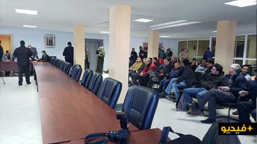 رسميا.. بعد غياب كل أعضاء المجلس السلطات المحلية تؤجل دورة انتخاب الرئيس الجديد لجماعة الناظور رسميا.. بعد غياب كل أعضاء المجلس السلطات المحلية تؤجل دورة انتخاب الرئيس الجديد لجماعة الناظور