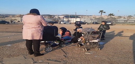 جمعية حقوقية بمليلية تستنكر طرد عائلات من مركز الإيواء برفقتها أطفالها والإلقاء بها في الشارع