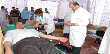 ساكنة العروي تشارك في حملة التبرع بالدم بمستشفى محمد السادس ساكنة العروي تشارك في حملة التبرع بالدم بمستشفى محمد السادس