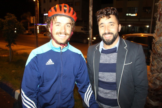 صور: مُغامر فرنسي يجُوب إفريقيا بدراجة هوائية.. يحُطّ الرحال بالناظور للتعرّف على أهلها صور: مُغامر فرنسي يجُوب إفريقيا بدراجة هوائية.. يحُطّ الرحال بالناظور للتعرّف على أهلها