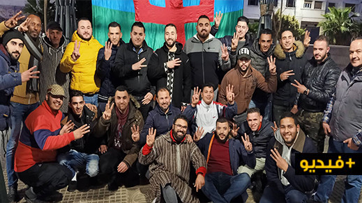 سائقو الطاكسيات بالناظور يخلدون حلول السنة الأمازيغية الجديدة 
