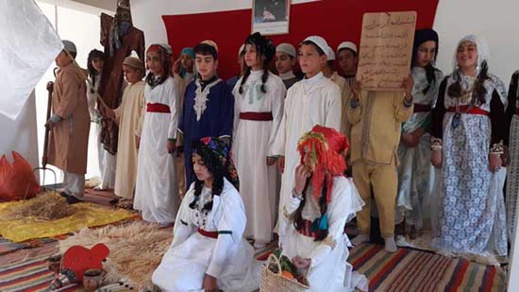 حفل أمازيغي فني مؤثث بمعرض للتراث الأمازيغي بمدرسة "الخندق" بالناظور