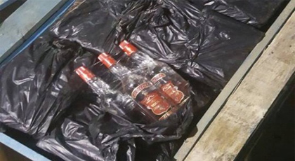 حجز خمور وأكياس بلاستيكية مهربة بمعبر بني نصار في عمليتين متفرقتين حجز خمور وأكياس بلاستيكية مهربة بمعبر بني نصار في عمليتين متفرقتين