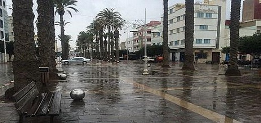 مديرية الأرصاد الجوية الوطنية توضح أسباب تأخر الأمطار وتغيرات إيجابية بعد غد الأحد مديرية الأرصاد الجوية الوطنية توضح أسباب تأخر الأمطار وتغيرات إيجابية بعد غد الأحد