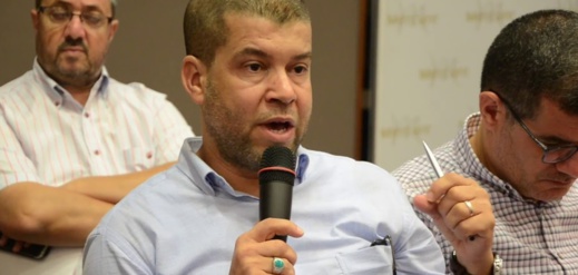 فاروق الطاهري يطالب من السلطة تسليم المقاطعين محاضر انتخاب الرئيس الجديد للناظور فاروق الطاهري يطالب من السلطة تسليم المقاطعين محاضر انتخاب الرئيس الجديد للناظور