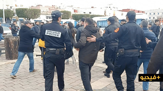 السلطات تمنع تنظيم وقفة تخليدا لذكرى احداث 84 بالناظور السلطات تمنع تنظيم وقفة تخليدا لذكرى احداث 84 بالناظور