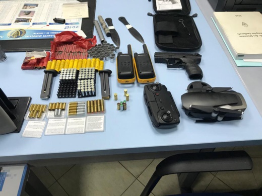 جمارك الناظور تحبط تهريب مسدس وطائرة درون ومعدات محضورة جمارك الناظور تحبط تهريب مسدس وطائرة درون ومعدات محضورة