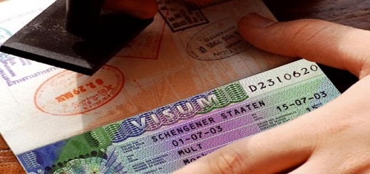 تفكيك عصابة متورطة في تزوير وثائق خاصة بـ"الفيزا" بجهة الشرق تفكيك عصابة متورطة في تزوير وثائق خاصة بـ"الفيزا" بجهة الشرق