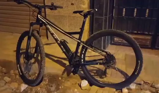 مواطنون بالناظور يحبطون عملية سرقة وسط المدينة مواطنون بالناظور يحبطون عملية سرقة وسط المدينة