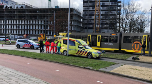 عشر سنوات سجنا لبارون مخدرات مغربي متورط في عملية اطلاق النار على افراد عصابة بهولندا عشر سنوات سجنا لبارون مخدرات مغربي متورط في عملية اطلاق النار على افراد عصابة بهولندا