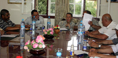 اجتماع مكتب عصبة الشرق لكرة القدم يبث في مجموعة من نقاط الموسم الكروي الجاري اجتماع مكتب عصبة الشرق لكرة القدم يبث في مجموعة من نقاط الموسم الكروي الجاري