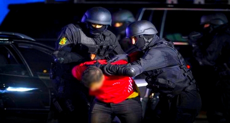 سقوط جزائري مبحوث عليه من طرف "الأنتربول" في يد الشرطة المغربية