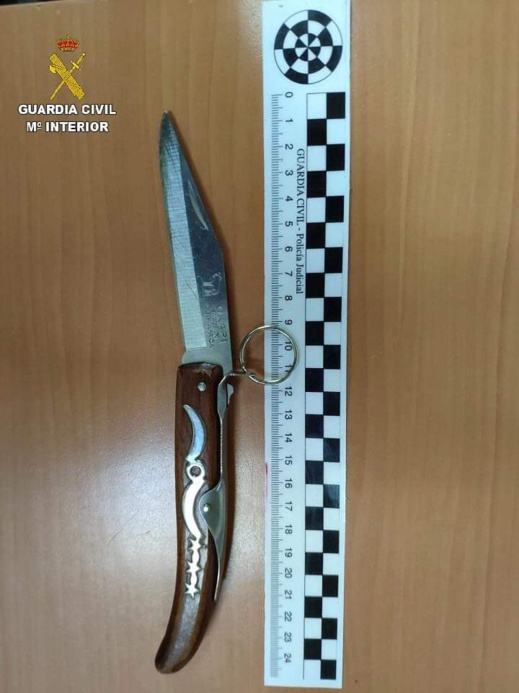 الحرس الاسباني يضع حدا لأنشطة "حراكة" احترفوا النشل والسرقة بمدينة مليلية الحرس الاسباني يضع حدا لأنشطة "حراكة" احترفوا النشل والسرقة بمدينة مليلية