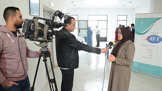  طاقم القناة الأمازيغية يحل بالناظور والدريوش لرصد واقع وإكراهات المقاولات الصغرى