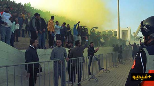 ديربي الجارين.. أمل العروي ينتزع فوزا ثمينا من منافسه هلال الناظور ديربي الجارين.. أمل العروي ينتزع فوزا ثمينا من منافسه هلال الناظور