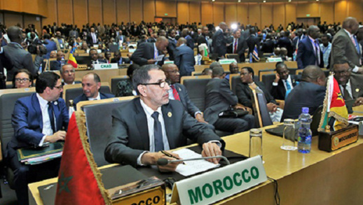 رئيس الحكومة يقدم في قمة الاتحاد الإفريقي تقرير الملك بشأن تفعيل مرصد الهجرة رئيس الحكومة يقدم في قمة الاتحاد الإفريقي تقرير الملك بشأن تفعيل مرصد الهجرة